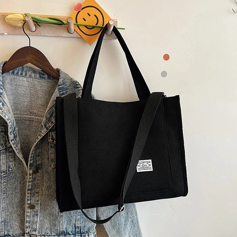Fashionable Small Square Bag