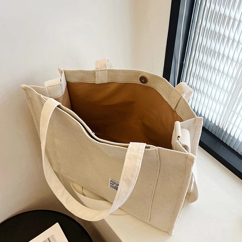 Fashionable Small Square Bag