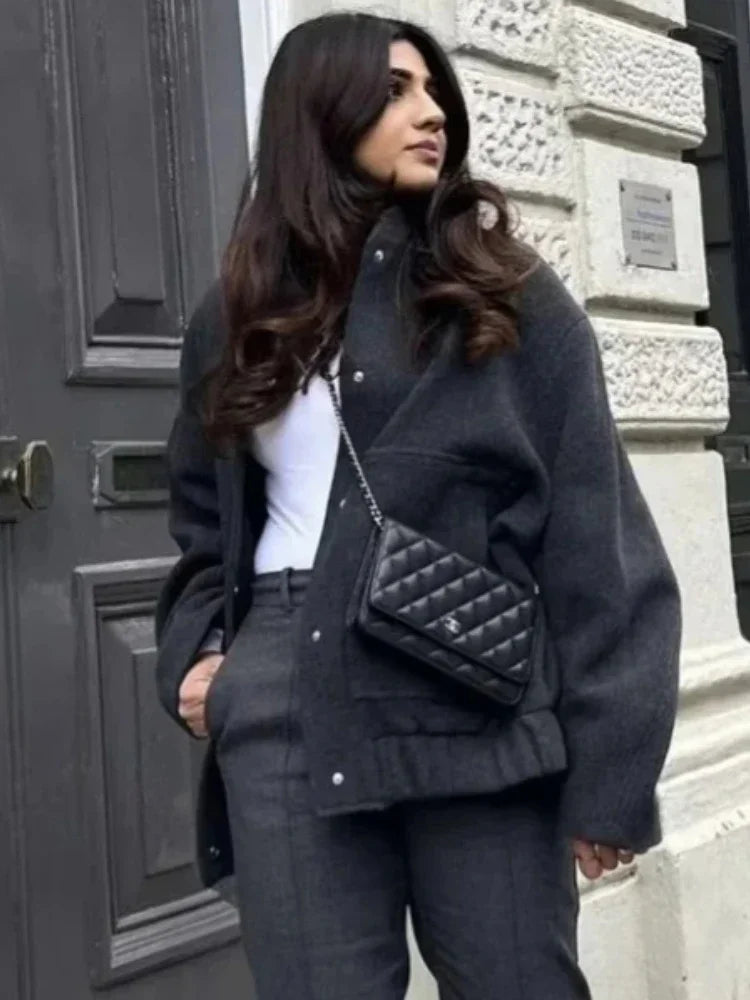 Oversized Autumn Bomber Jacket with Hidden Buttons